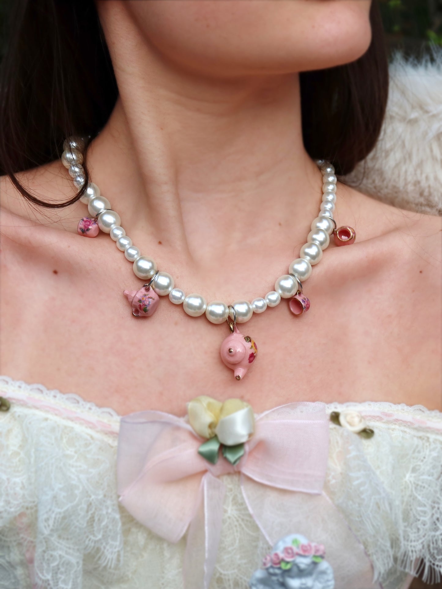 Coral tea set necklace