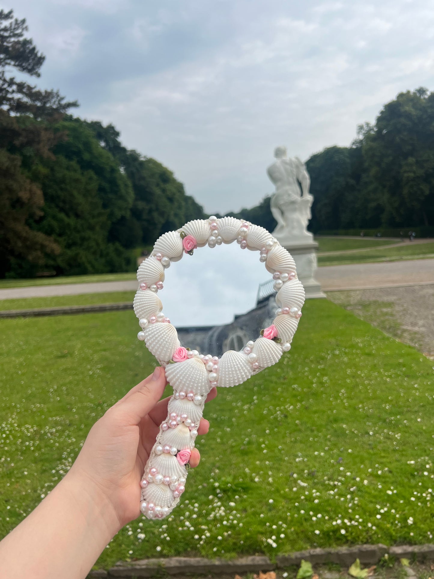 Mermaid handmirror